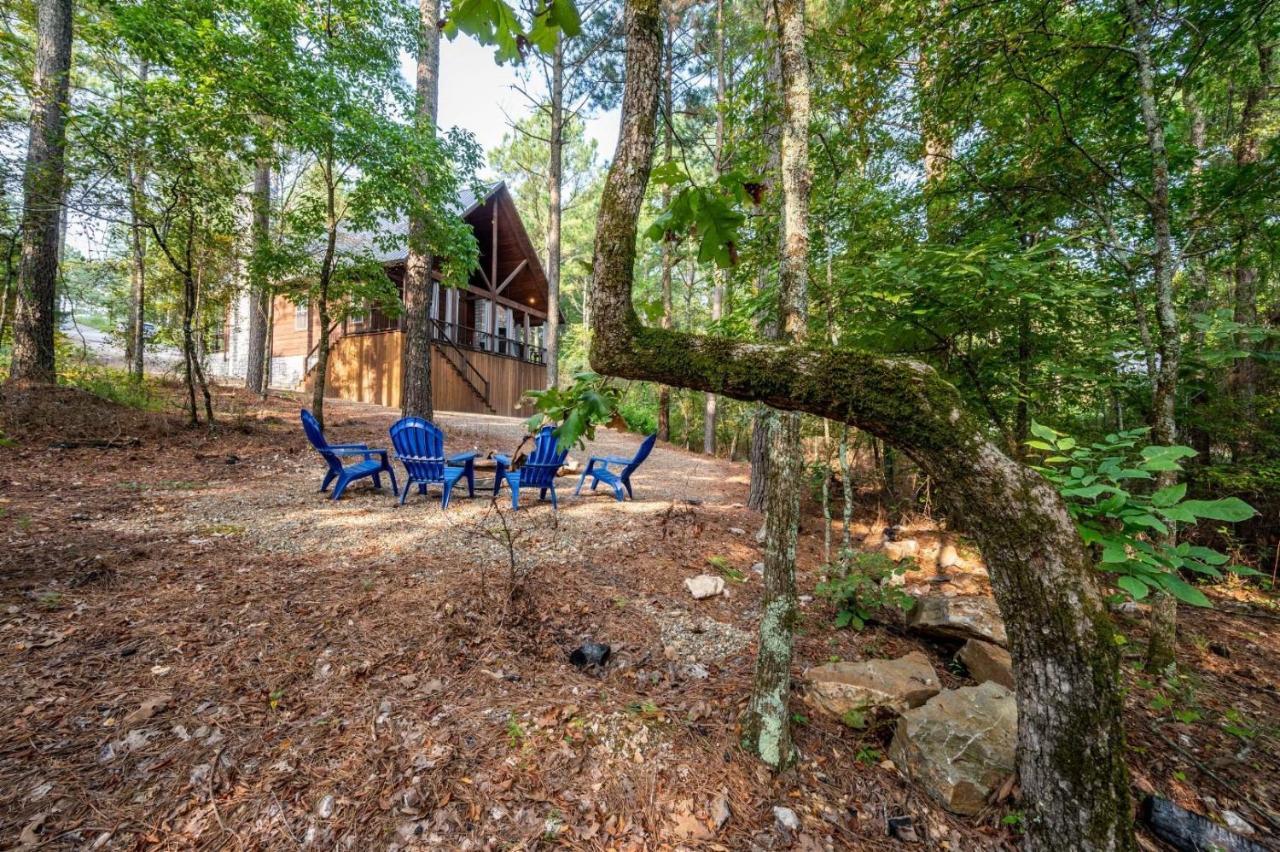Stunning Luxury Cabin W Hot Tub And Fire Pit Holy Shiplap Is Perfect Romantic Couples Getaway Брокен-Боу Экстерьер фото