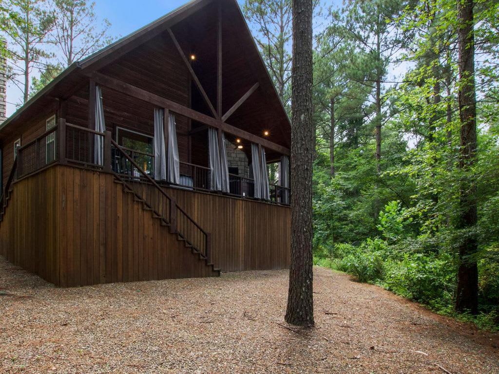 Stunning Luxury Cabin W Hot Tub And Fire Pit Holy Shiplap Is Perfect Romantic Couples Getaway Брокен-Боу Экстерьер фото